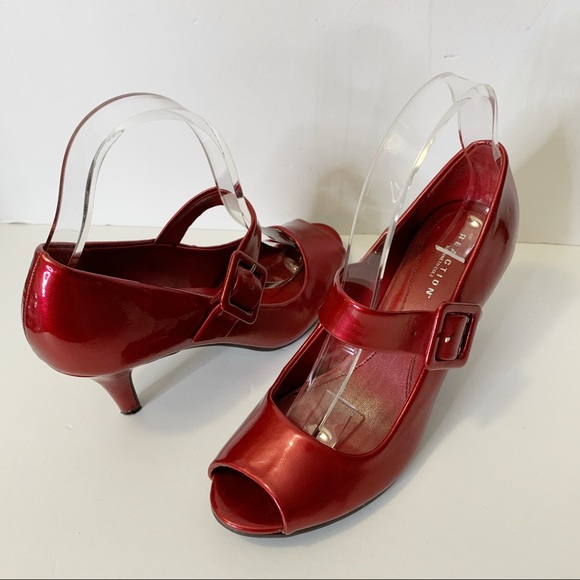 * SOLD* Kenneth Cole Red Peep Toe Heels 8.5 M - Picture 2 of 13